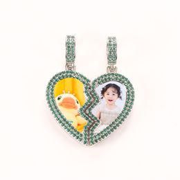 Pendant Necklaces Fashion DIY Memory Po Frame Commemorative Pendant Creative Hip Hop Green Zircon Heartbreaking Heart Splicing Necklace 230815
