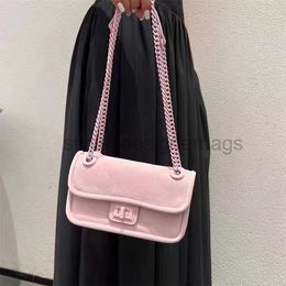 Shoulder Bags Xiaoxiangfeng Advanced Texture Wandering Bag Pink Chain Bag Women's 2023 New Xiaoxiangfeng One Shoulder Crossbody Bagstylishdesignerbags