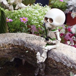 Novelty Items Halloween Skeleton Fishing Decorative Statues Halloween Party Backyard Garden Decorations Haunted House Horror Props Ornaments J230815