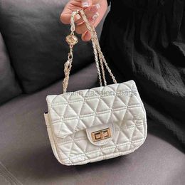 Cross Body Mini Bag New Lingge Chain Shoulder Bag Women's Versatile Embroidery Thread Bag Summer Little Golden Ball Lipstick Crossbody Bag caitlin_fashion_bags