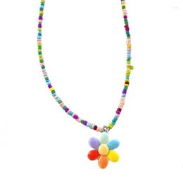 Pendant Necklaces E0BE Stylish Heart Flower Beaded Necklace Eye-catching Clavicle Chain Colorful Choker Gifts