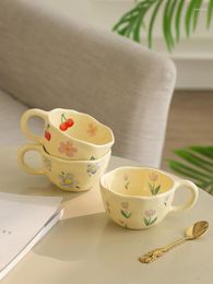 Mugs Ceramic Tea Cups With Handgrip Korea Cute Style Home Breakfast Milk Coffee Mug 300ML Handpainted Floral Printed Office Drinkware