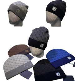 Luxury Designer Knitted Beanie Hat with cashmere skull cap mens and Cashmere Letters for Winter Outdoor Activities - Unisex Casual Bonnet with High-Quality Letters