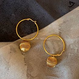 Stud Luxury Jewellery Earring European and American Fashion Retro Small Lanterns Three-dimensional Hollow Design Earrings 230815