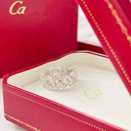 Дизайнер кольца кольцо роскошные ювелирные кольца для женщин Алфавит Алмаз Дизайн модный случай Рождественский подарок украшения Универсальные кольца