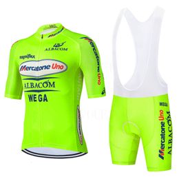Cycling Jersey Sets Summer Fluorescent Green Team Cycling Jersey Set Bike Set MTB Ropa Ciclismo Men's Short Sleeve Bicycle Shirts Maillot Clothing 230814
