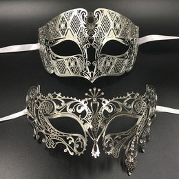 Party Masks Silver Metal Filigree Men Women Venetian Masquerade Ball Lovers Gold Mardi Gras Shows Wedding Couple Mask Set 230814