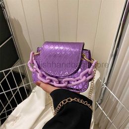 Cross Body Baobao Women's Spring/Summer 2023 New One Shoulder Chain Minimalist Mini Bag Crossbody Zero Wallet Lingge Mouth Red Bagstylishhandbagsstore