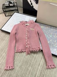 23 SWEATER SWEATER MAWEATRI MOLTE CARDIGAN DESIGNER TOTTI CON IL PULLA PULLATURA LETTERE RUNDAGNO DESIGNORE DESIGNER CROP TRIM SCHIT A VACCOLA A VECK ELASTICITÀ ELASTICITÀ ELASTICITÀ