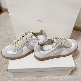 maisons margiela scarpe da corsa replicare sneaker in pelle scamosciata donna maschile sneaker bianche nere designer piatto run coam runner ad allenatore basket da basket sportivo per esterni