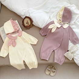 Rompers Cute Baby Girl Romper INS Autumn Long Sleeve Rabbit Ear Collar Single Breasted Loose Jumpsuit Hat 2PCS P ography Clothes 0 24M 230814