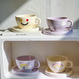 Mugs Creative Hand Painted Rainbow Cup With Saucer Yellow Purple Ceramic Smile Flower Cups and Saucers Set For Coffee Tea Tableware 230815