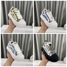 new style SOAP OPERA Shoes Wide Thick Sole flat platform rubber Canvas Shoes with Elevated Classic White Canvas Star Style Casual Little White Shoes for Men women 35-45