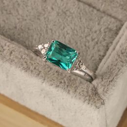 2023 Fashion New S925 Silver Geometric Emerald Women's Ring, Simple Design Ring in Europe and America, Hot Selling