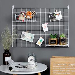 Decorative Objects Figurines Nordic Iron Grid Wall Art Decoration Shelf Home Decor Bedroom P os Frame Postcards Mesh Display Storage Organiser Racks Holder 230815