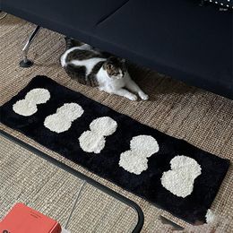 Carpets Retro Artistic Black White Tufting Carpet Soft Fluffy Bedside Bedroom Silicone Anti-skid Back Door Mat