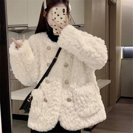 Women's Fur White Korean Style Lamb Wool Jackets Women All-Match Beige Loose Furry Coat Ladies Fashion Streetwear Pockets Plush Coats