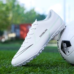 Dress Shoes Quality MessiSoccer Cleats Durable Lightweight Low Top Football Shoes Comfortable Futsal Training Sneakers Wholesale 32-47 Size 230815