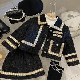 Clothing Sets Girl 2 Piece Tweed Set Winter Suit Clothes for 1 10Years Children s Cotton Padded Jacket Coat Skirt Kids Classic Outfits 230815