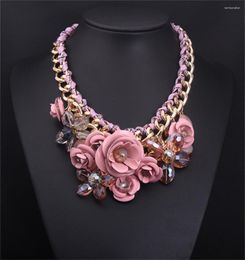 Pendant Necklaces Charming Pink Flower Crystal Handmade Choker Necklace Woman's Exaggerated Jewelry Trendy Bridal Birthday Banquet