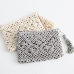 Evening Bags Women's Bohemian Style Straw Woven Day Clutches Able Simple Tassel Causal Handbag Vintage Beach Bag For Women Girl