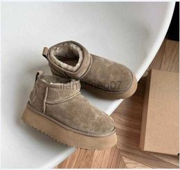 Boots Ultra Mini Boot Designer Woman Platform Snow Boots Australia Fur Warm Shoes Real Leather Chestnut Ankle Fluffy Booties For Women colour tazzs G230130