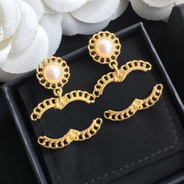 2024Stud Fashion Earrings Designer Brand Letter Ear Stud Loop Drop Crystal Copper Earring Women Gold Sier Plated Wedding Jewellery Gift