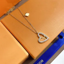 Halskette Kette Herz Halsketten Schmuck Anhänger Designer Accessoires Designer Frauen Gold Rose Titanium Stahl Charme Anhänger