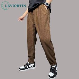 Men's Pants Autumn Corduroy Joggers Sweatpants Fashion Casual Loose Drawstring Leggings Solid Colour Harajuku Male Sport Trousers 230815