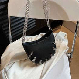 Shoulder Bags Netizen Spicy Girl Style Women's Bag 2023 New Punk Style Chain Crossbody Bag Small Design One Shoulder Saddle Bagstylishdesignerbags