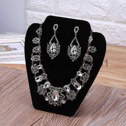 Jewelry Necklace Bust Display Stand Velvet Necklace Earring Display Rack Mannequin Jewelry Holder for Show Jewelry Black x0816