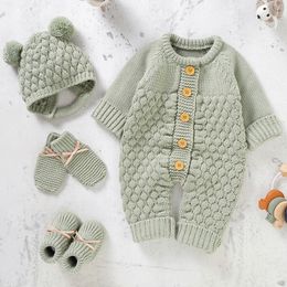 Rompers born Baby Romper Shoes Gloves Set Knit Girl Boy Jumpsuit Boot Mitten Solid Toddler Infant Long Sleeve Clothing 4PC Fall 0-18M 230816