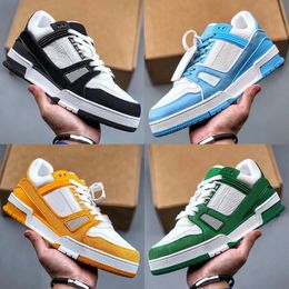 Designer Shoes For Men Women Logo Embossed Trainer Casual Sneaker Black Denim White Grey Sky Blue Jaune Orange Green Luxury Low Platform Mens Trainers Flat Sneakers