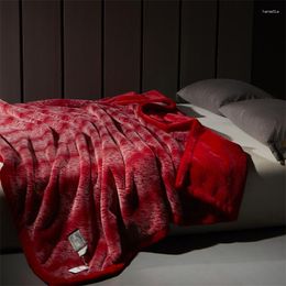 Blankets High-end Luxury Imitation Blanket Warmth Super Comfortable For Beds Warm Winter Red