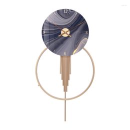 Wall Clocks Modern Light Luxury Clock Home Sitting Room Creative Personality Decoration Hanging Strap Lights Hang A