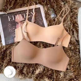 Bras Strapless Bra for Women Traceless Underwear Small Chests Gathered Push Up Bralette Wireless Comfortable Breathable Lingerie