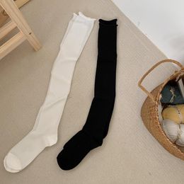 Frauen Socken Mode lange Strümpfe jk über kniet schwarz weiß dünn weibliche enge Mädchen kleiden Calcetinen Medien