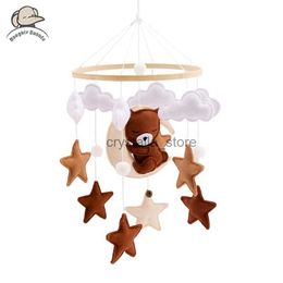 0-12 Months Wooden On The Bed Newborn Bear Hanging Toys 1Set Baby Bed Bell Rattles Toys For Baby Items HKD230817