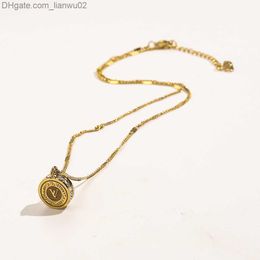 Pendant Necklaces Luxury Design Necklace 18K Gold Plated Brand Stainless Steel Necklaces Choker Chain Crystal Letter Pendant Accessories Love Gifts Z230817