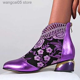 Boots 2022 Autumn Comfortable Thick Heel Short Boots Fashion Spring Women Embroidered Flower Rhinestone Zipper Low Ankle Boots Winter T230817