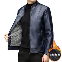 Men's Jackets Autumn and Winter Men's Short Handsome Motorcycle Faux Leather Jacket Simple Stand-up Collar Slim Fleece Warm Faux Leather Coat 230816