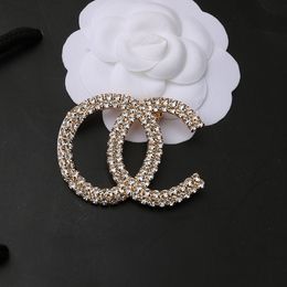 Designer Brooch Luxury Jewellery Women Pin Brooches Fashion Pearl Diamond Brooch Wedding Party Gift