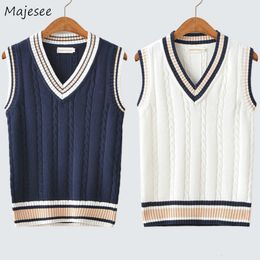 Men's Sweaters Sweater Vest Men Thicken V-neck Sleeveless Knitted Sweaters Vests Striped Retro Preppy-style Simple Chic Loose Casual All-match 230816