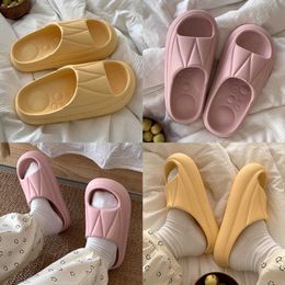 Slipper Women Summer Home Slipers Soft Sole Sandals Indoor Bathroom Anti-Slip Thick Platform Household Flip Flops Light Beach Shoes