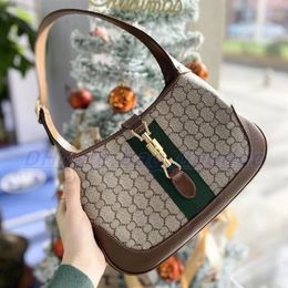 En kaliteli wekender çanta lüks tasarımcı tote omuz bayan moda çantaları duffle naylon deri debriyaj ünlü crossbody çanta çanta erkekleri hobo gerçek deri çanta