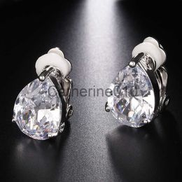 Charm Fashion Crystal Women Ear Cuff New Zirconia Simple Green Water Drop Clip Earrings Korean Cute Jewelry Womens Accessories J230817
