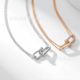 Designermarke Gold Tiffays Hufeisenschnalle Halskette Hochwertige glänzende 18K Roségold -Hardware -Tal kranken die gleiche Schlüsselbeinkette