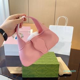 2023-Mini Totes Shoulder Crescent Pouch Pure Leather Flip Hidden Magnet Hardware Letter Decoration Small Wallet Underarm Handbag Fashion High-quality