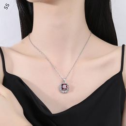 Pendant Necklaces Anniversary Gift Cut Square Simulated Ruby Women's Luxury Necklace With Collarbone Metal Chain