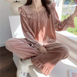 Women's Sleepwear Autumn Winter Velvet Pyjama Set Women Wine Red Princess Embroidery Lacework Home Service Trousers Suit Pyjamas L872